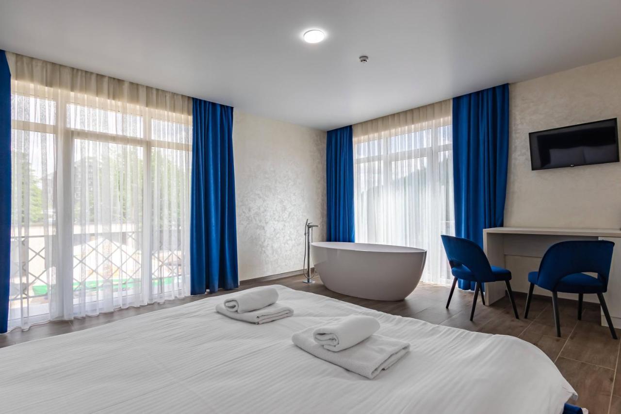 Gold Palace Wellness & Spa Bukovel Bagian luar foto