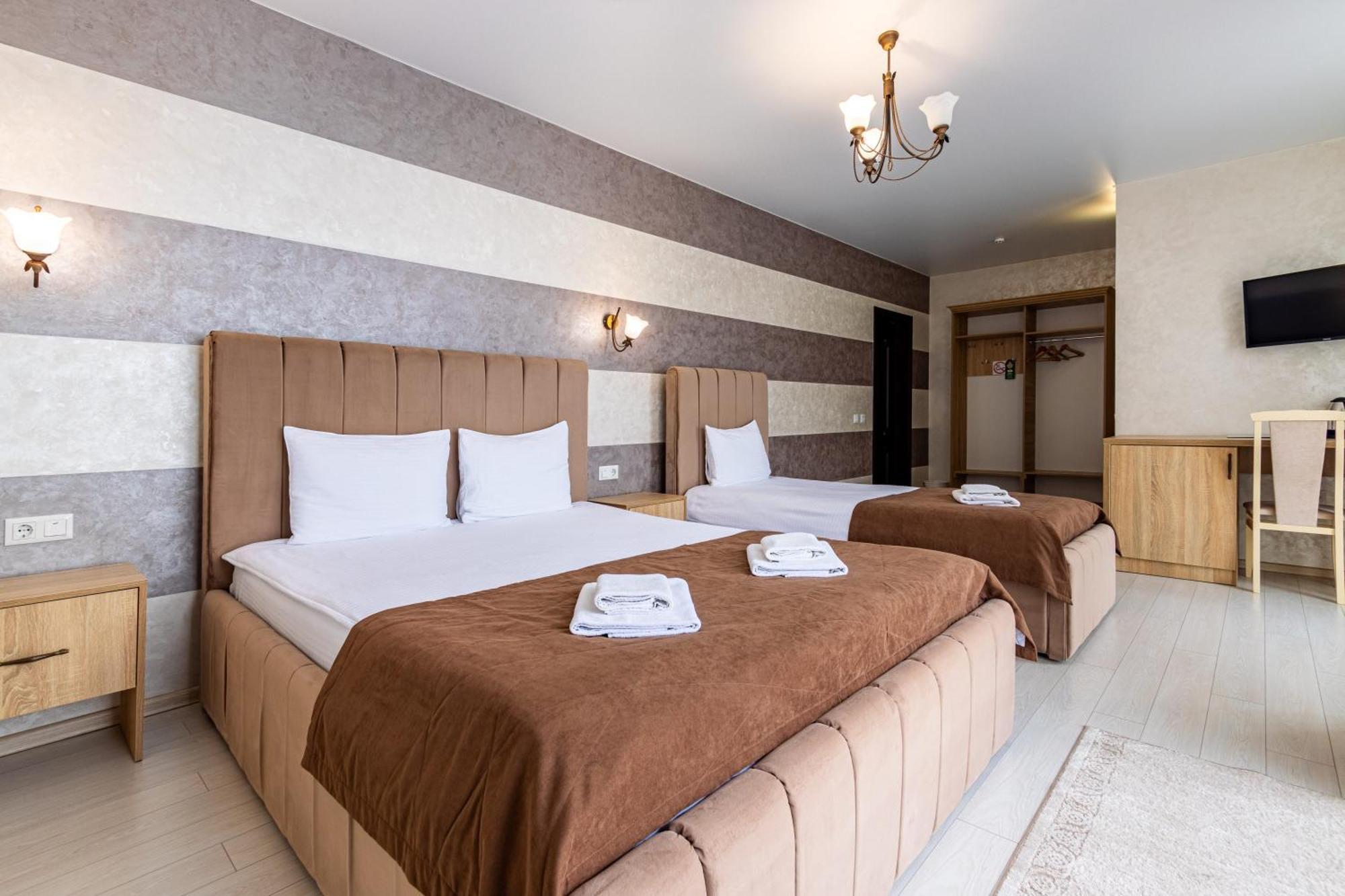 Gold Palace Wellness & Spa Bukovel Bagian luar foto