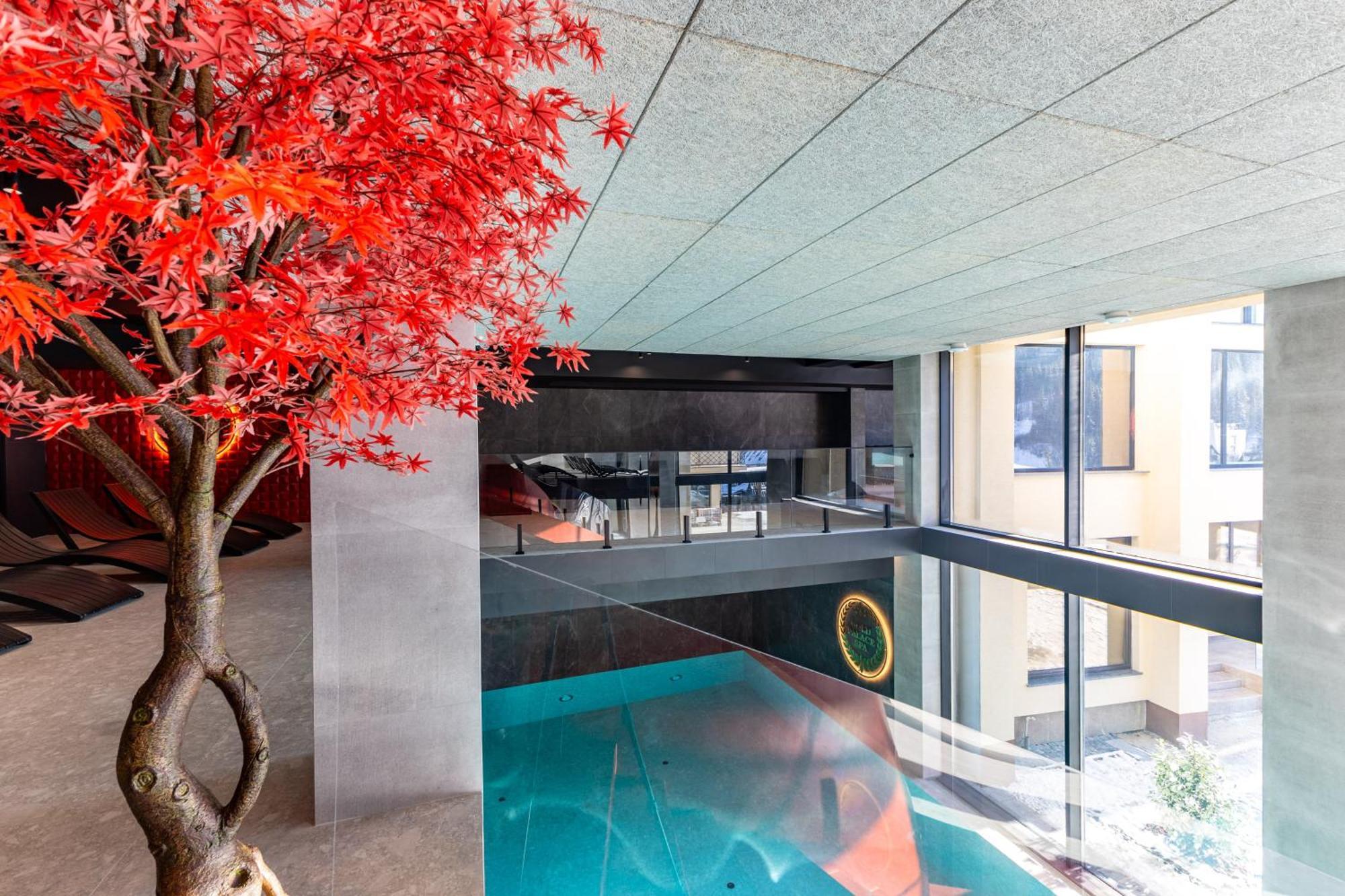 Gold Palace Wellness & Spa Bukovel Bagian luar foto