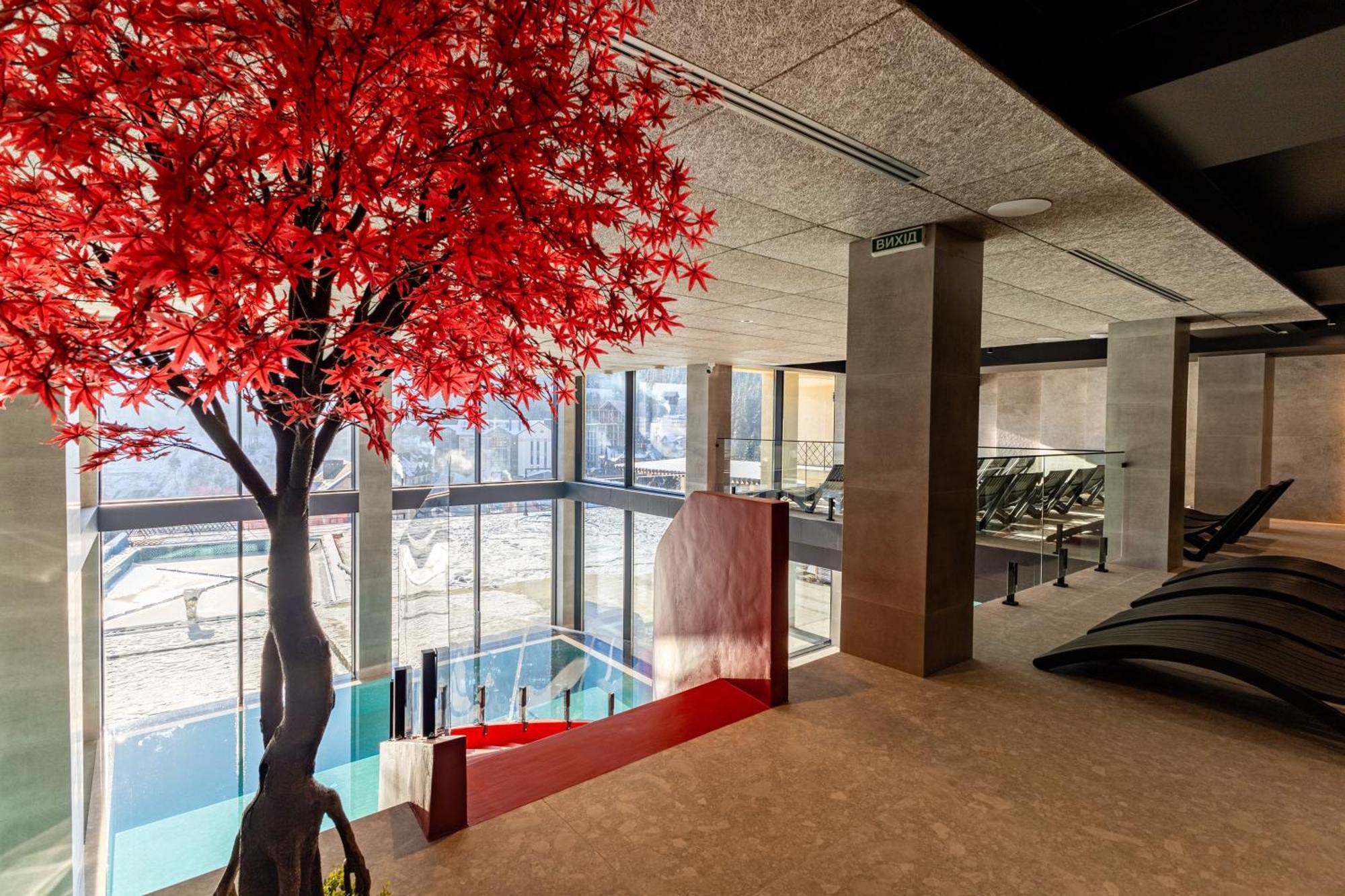 Gold Palace Wellness & Spa Bukovel Bagian luar foto