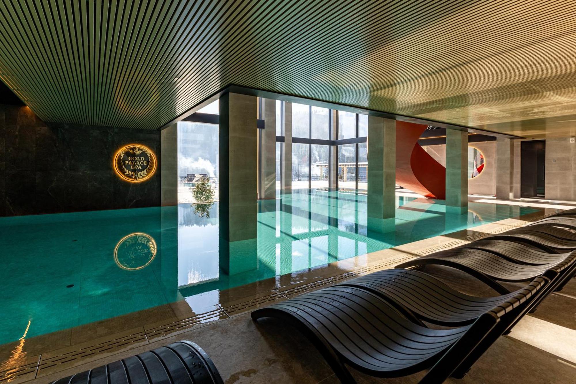 Gold Palace Wellness & Spa Bukovel Bagian luar foto