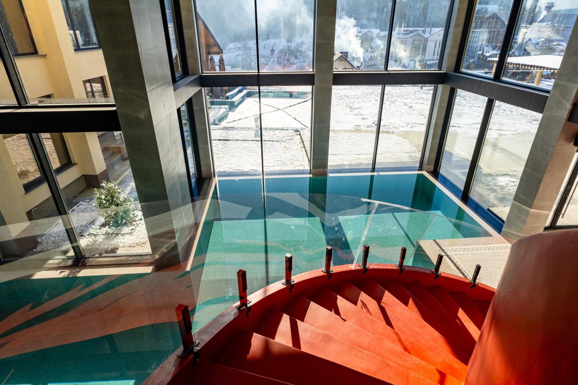 Gold Palace Wellness & Spa Bukovel Bagian luar foto