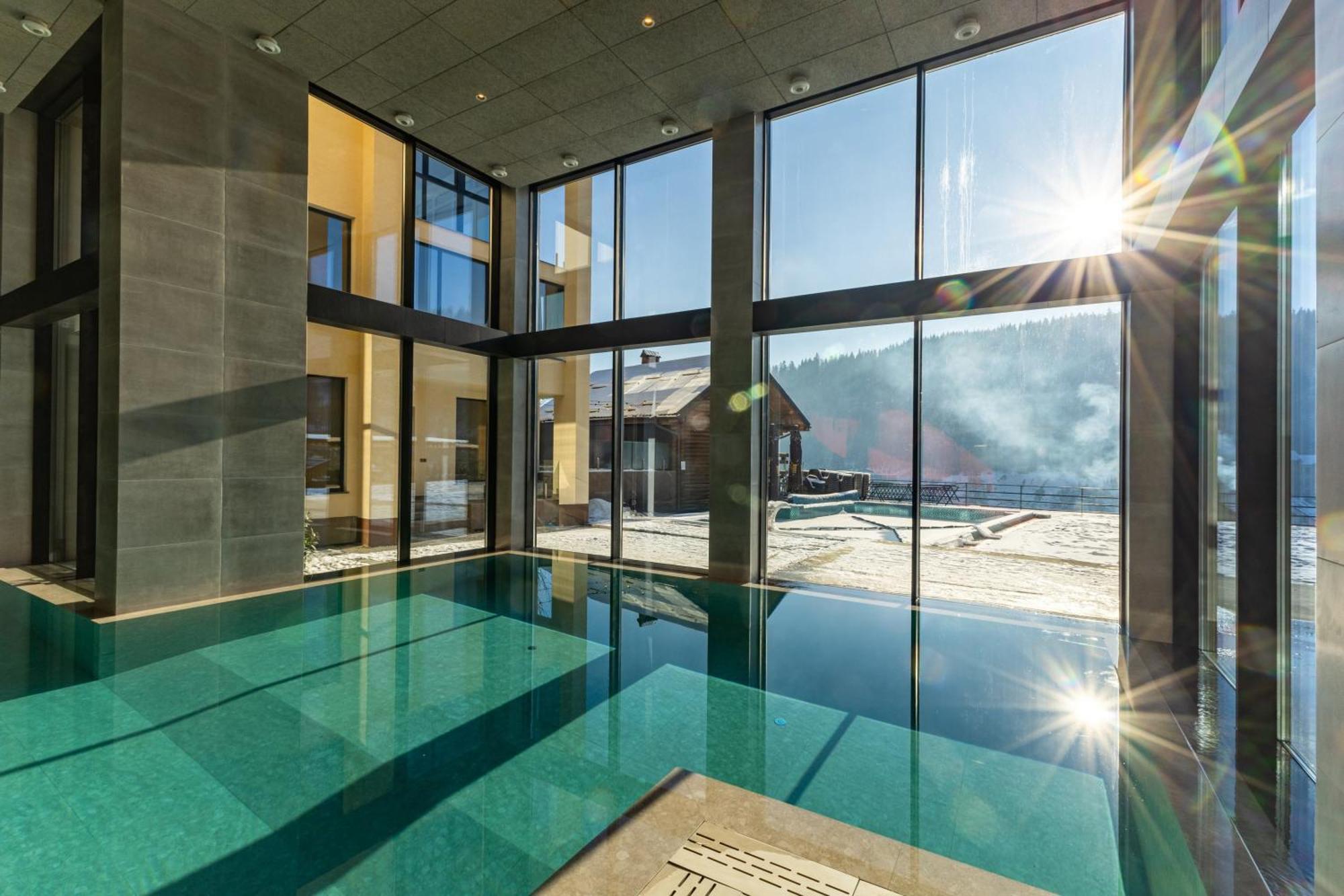 Gold Palace Wellness & Spa Bukovel Bagian luar foto