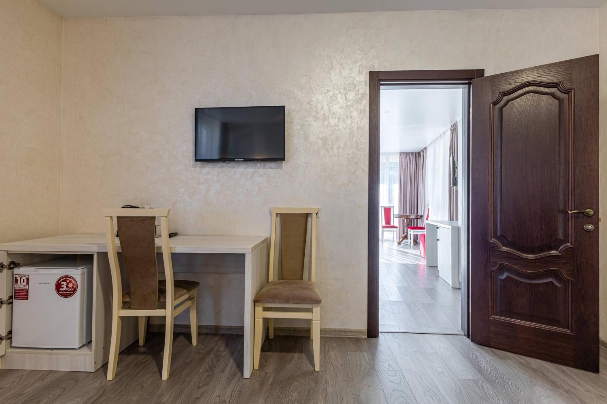 Gold Palace Wellness & Spa Bukovel Bagian luar foto